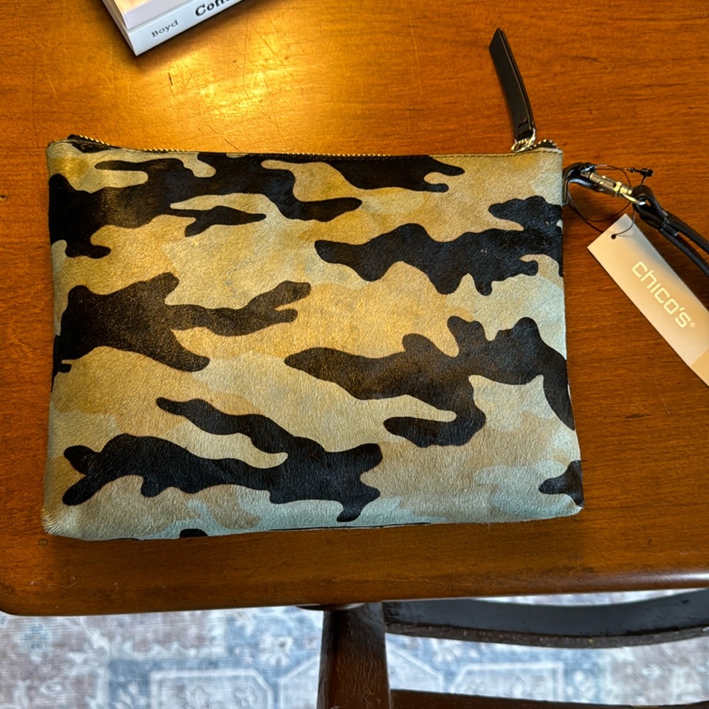 Camo Wristlet purse
